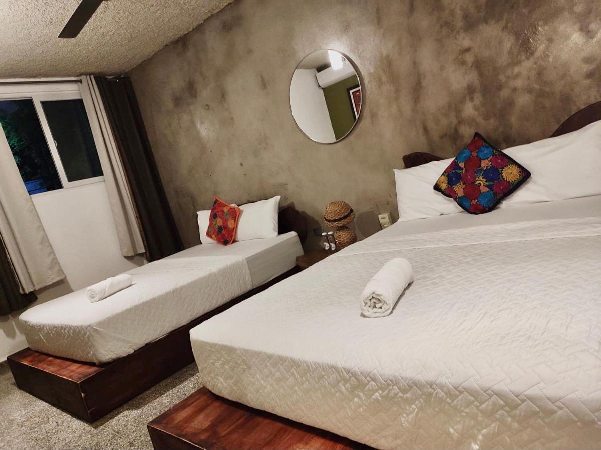 La Zona Hostel San Salvador Bagian luar foto